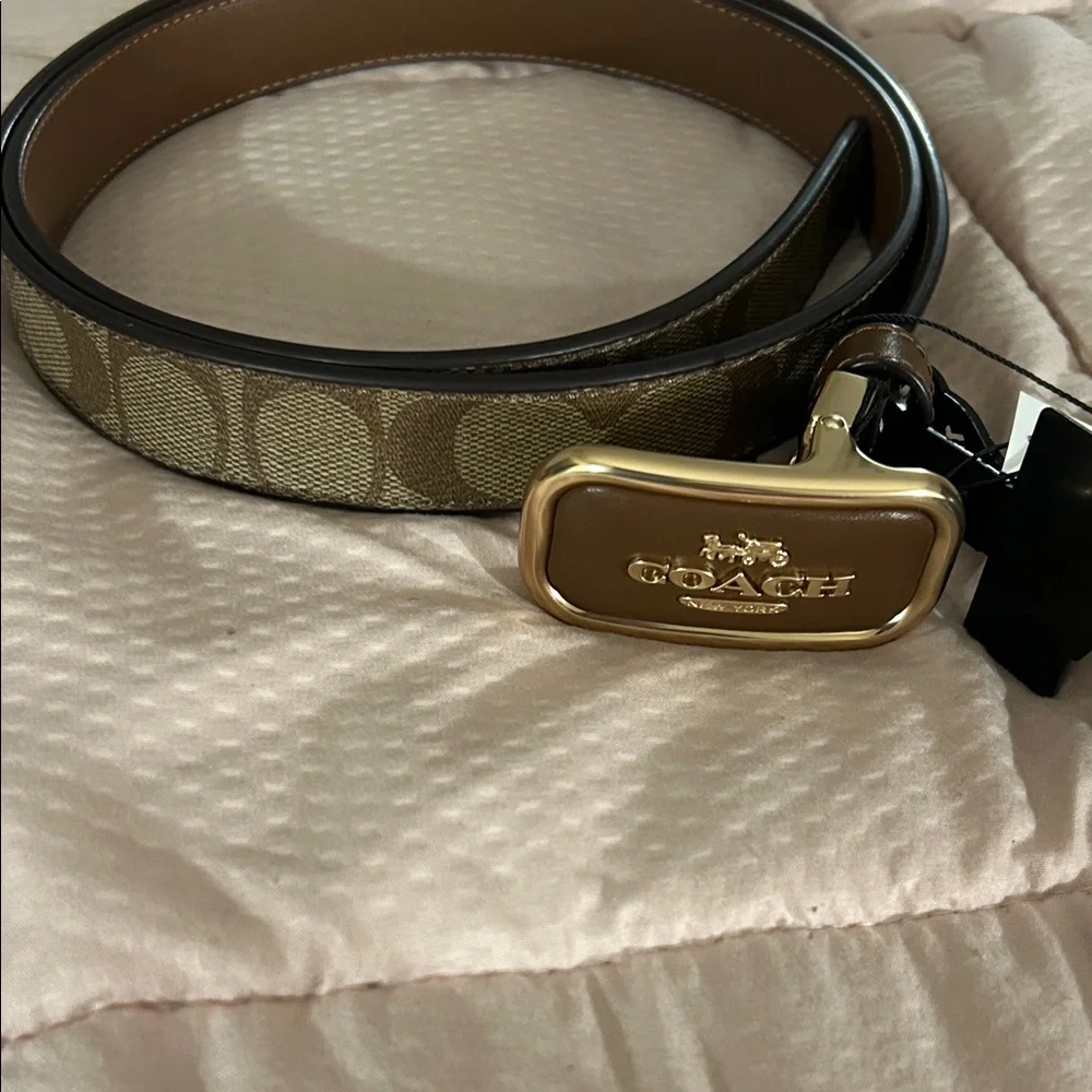 Cut to Size Coach Morgan Reversible Signature Belt - Picture 3 of 10